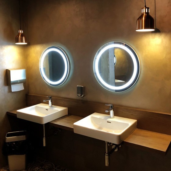 Der Spiegel Silvia mit LED Ausleuchtung - Foto 3