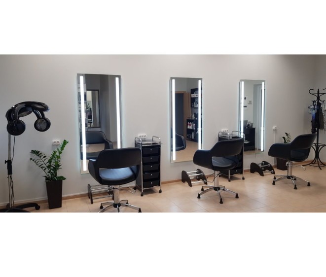 Der Spiegel Elvira mit LED Ausleuchtung - Foto 4